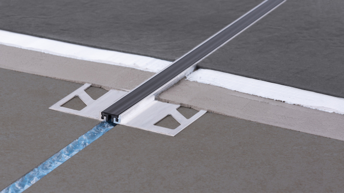 Prinz Dehnfugensystem 94x4,8mm Aluminium vorgef. für Belagstärken bis 4mm Alu / schwarz 2,5m - Detail 1